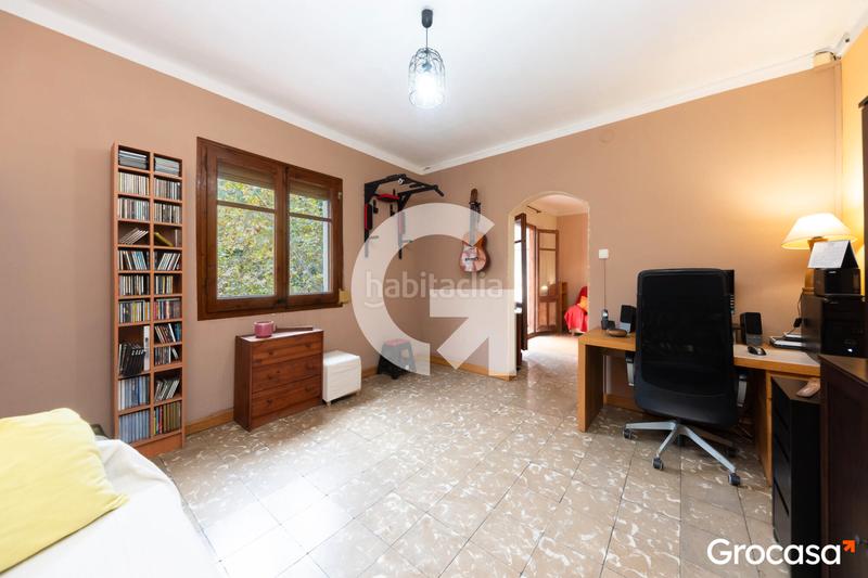 Foto 2f8bd05a-2786-4851-95e4-5cf28543c7ff. Piso  exterior en fabra i puig en Horta Barcelona