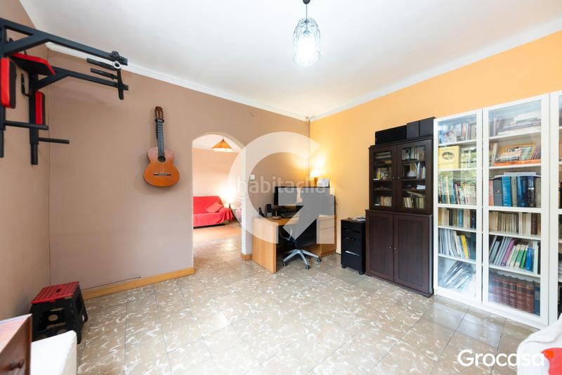 Foto abdf3ea3-6e8c-4a1e-9b69-1cc1380c196d. Piso  exterior en fabra i puig en Horta Barcelona