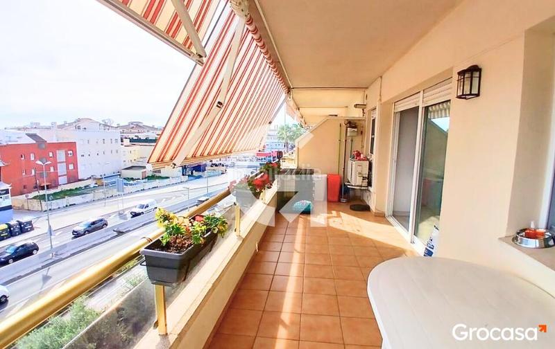 Foto 9063a6b2-aa96-4e9d-9631-9451fea61b4e. Ático luminoso ático ! en Cunit residencial Cunit