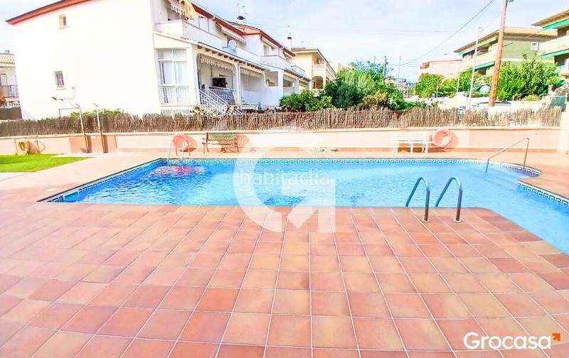 Foto ec4de7c6-5b52-4f97-934c-bf9be1df4b79. Ático luminoso ático ! en Cunit residencial Cunit