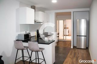 Rez-de-chaussée  Cl rafael campalans de. Piso reformado exterior con patio  para vivienda o inversion