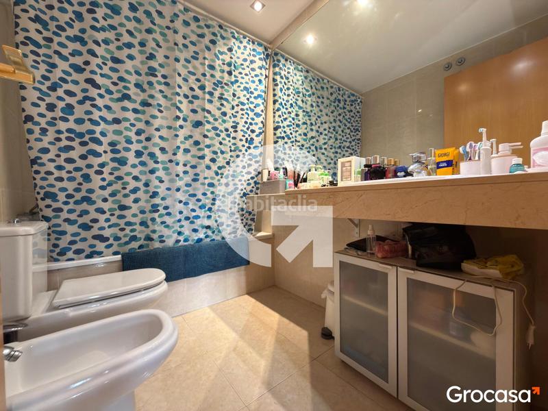 Foto 254e0df0-69bf-48fb-98f8-70709f22b492. Pis amb calefacció aparcament piscina a Via Europa - Parc Central Mataró