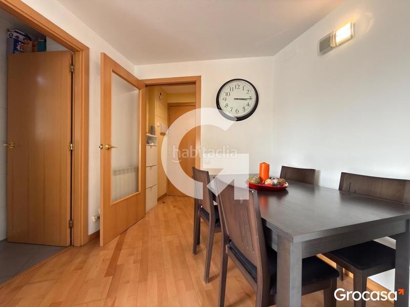 Foto 3e85cbce-cb35-4061-a5fe-c4fd80f1b5e7. Pis amb calefacció aparcament piscina a Via Europa - Parc Central Mataró