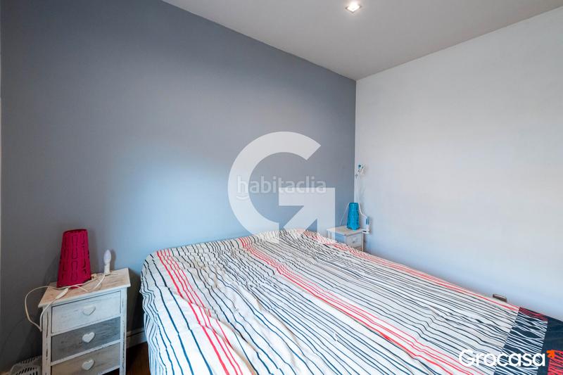 Foto b624c124-169c-4828-b4a7-6dab8f6e51d3. Piso atico para entrar a vivir en El Raval Santa Coloma de Gramenet