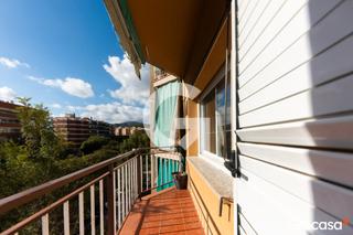 Piso  Av diagonal. Balcon y ascensor en ajuntament!