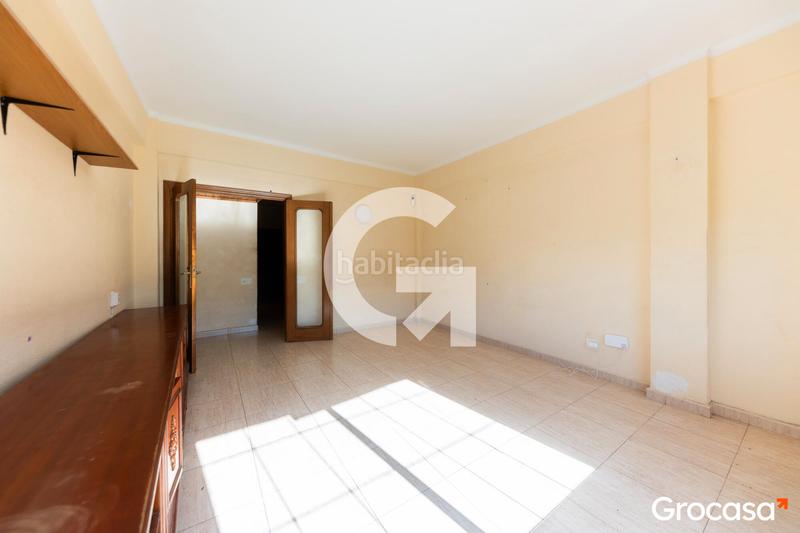 Foto 4ca63c6b-80e9-46e0-a978-9aad2be2d7cd. Pis amb calefacció a Diagonal-Colomeres Gavà