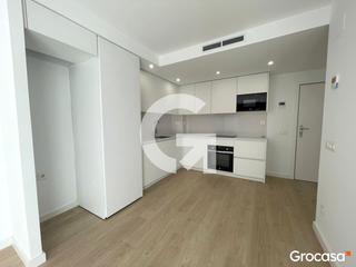 Pis  Rd sant ramon de. Piso reformado junto cap vinyets