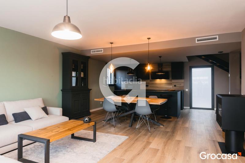 Foto 0d9556c0-4d11-4965-8047-93829d6ef3b4. Haus mit heizung parking pool in Corbera de Llobregat