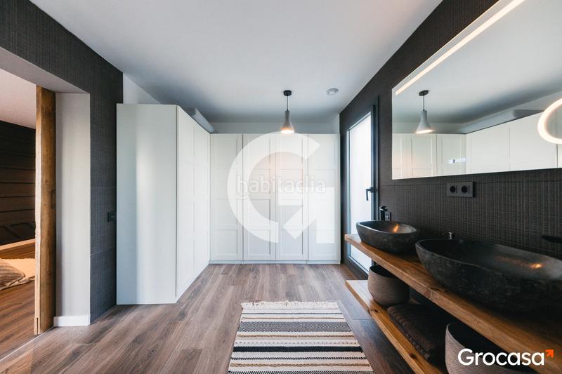 Foto 0effefdc-092d-4f9a-ae8f-de9d2f30652e. Haus mit heizung parking pool in Corbera de Llobregat