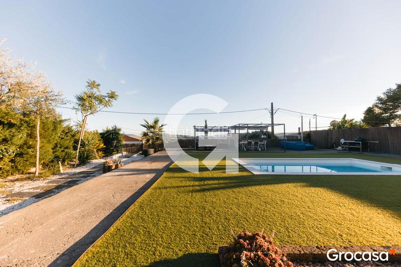 Foto 1ea34052-6ca8-4b32-bda2-e48f5eb87edd. Haus mit heizung parking pool in Corbera de Llobregat