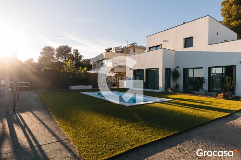 Foto fc537604-4b69-455f-96c6-5dda49b8cfb7. Haus mit heizung parking pool in Corbera de Llobregat