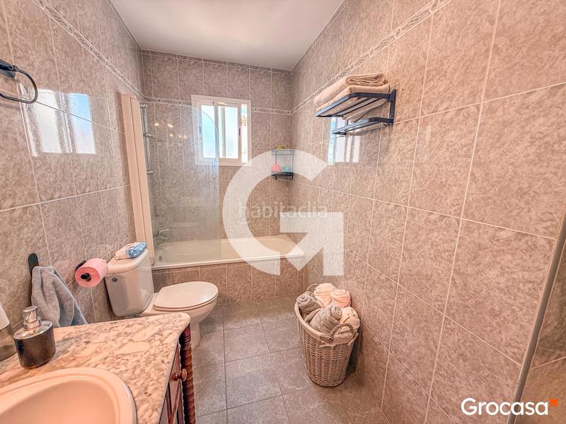 Foto b7fc52c3-6b3d-4b94-987e-b15d6efcbf57. Maison avec parking piscine dans Viña Málaga Torre del Mar