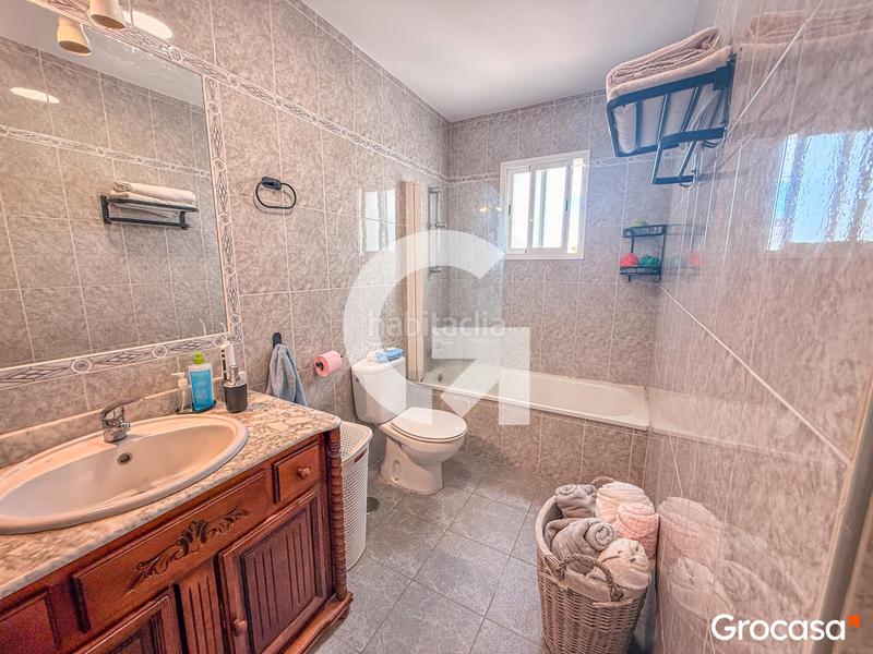 Foto ba2da3d0-2591-481c-b9c1-2ee8aba2866d. Maison avec parking piscine dans Viña Málaga Torre del Mar