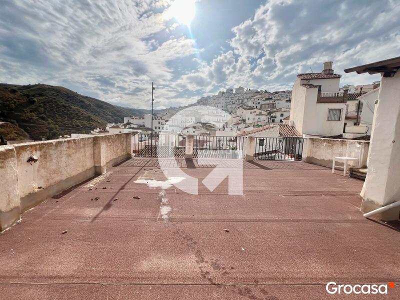 Foto 30411112-17f7-4624-80be-0480ae7b4d55. Casa adossada amb aparcament a Almáchar