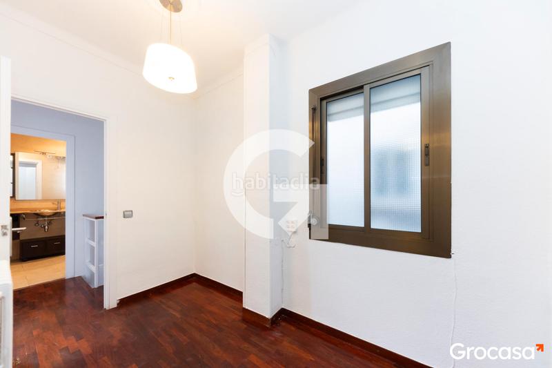 Foto 2f712efc-90d4-4932-af81-f14e33d9c6df. Duplex con riscaldamento in Horta Barcelona