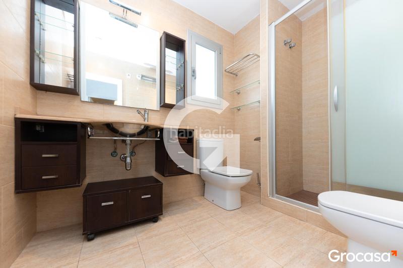 Foto 36c4c166-52d9-4896-8d1e-3c06b2feb5cd. Duplex con riscaldamento in Horta Barcelona