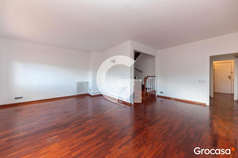 Foto 4768679e-01bb-4141-bad9-0e541b8a55ba. Duplex con riscaldamento in Horta Barcelona