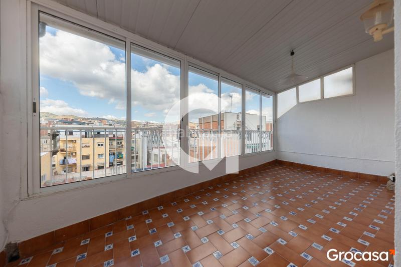 Foto d5a4d2f5-7337-4800-a6e4-879a338f72fa. Duplex con riscaldamento in Horta Barcelona