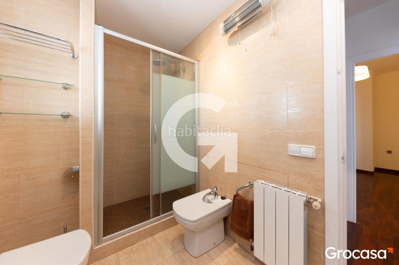 Foto f3fdc141-1a01-4443-857a-2a7c1962a336. Duplex con riscaldamento in Horta Barcelona