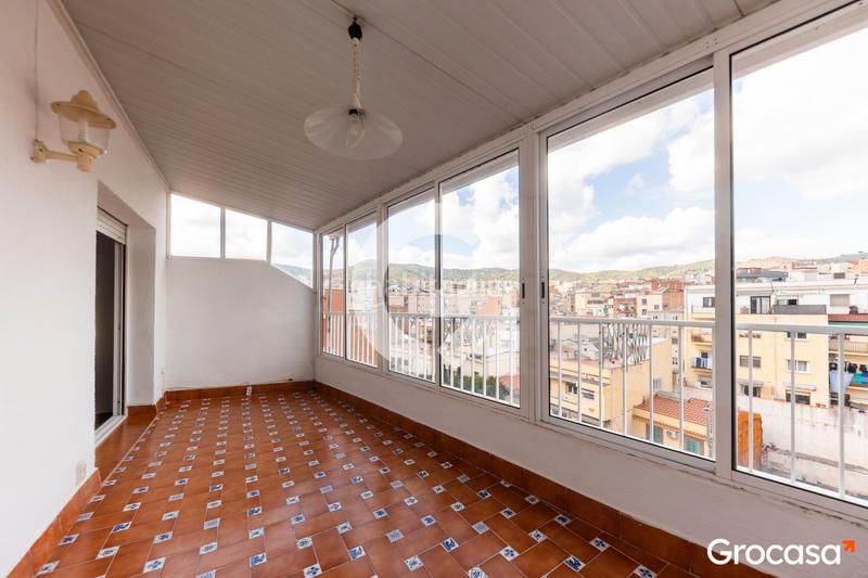 Foto f7f7406b-3bb8-45c1-a289-d8a3323bed63. Duplex con riscaldamento in Horta Barcelona