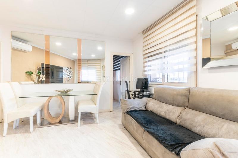 Foto d8b4a0ca-63d7-4cfa-a91c-6780624b8ddf. Pis amb calefacció a Les Planes Sant Joan Despí