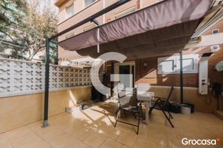 Casa adosada en Sagnier-Plaça de Catalunya. Casa unifamiliar reformada y moderna en plaza cataluña