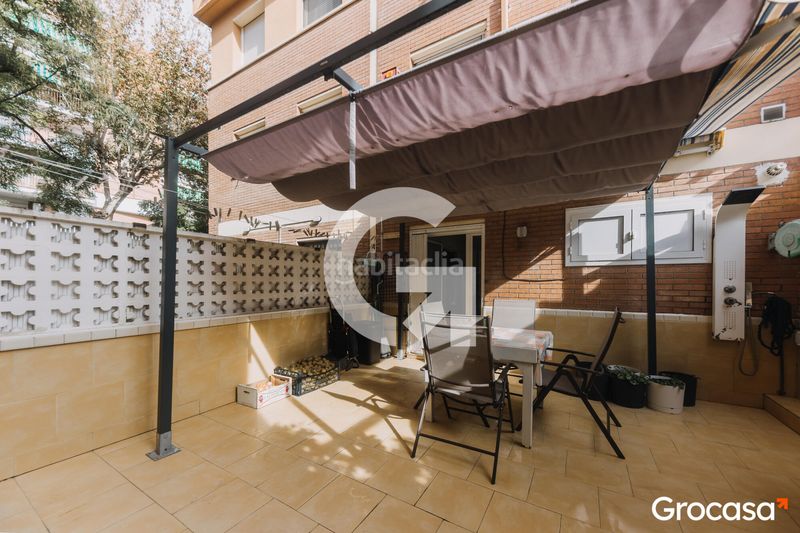 Foto aadc8e54-be7d-4bcb-a3cf-dfc8d15438c7. Casa adossada amb calefacció aparcament a Sagnier-Plaça de Catalunya Prat de Llobregat (El)