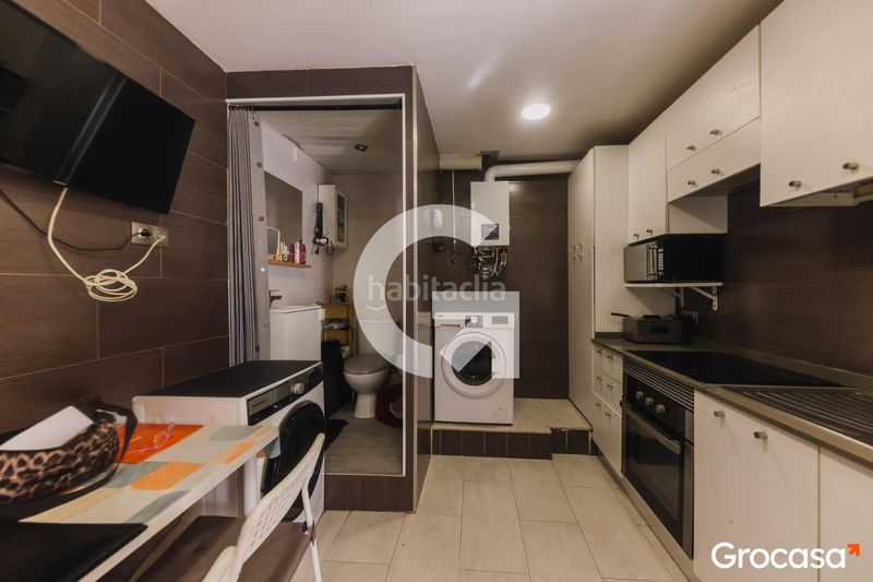 Foto aea088fd-a0ba-4451-93c2-1d70fa822366. Casa adossada amb calefacció aparcament a Sagnier-Plaça de Catalunya Prat de Llobregat (El)