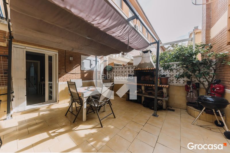 Foto b0e267fb-0944-4183-9c0f-52f0fc1300c3. Casa adossada amb calefacció aparcament a Sagnier-Plaça de Catalunya Prat de Llobregat (El)