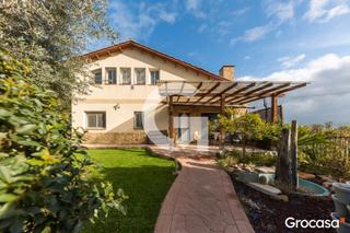 Casa  Cl comtes de  pallars. Casa a 4 vientos con terreno plano