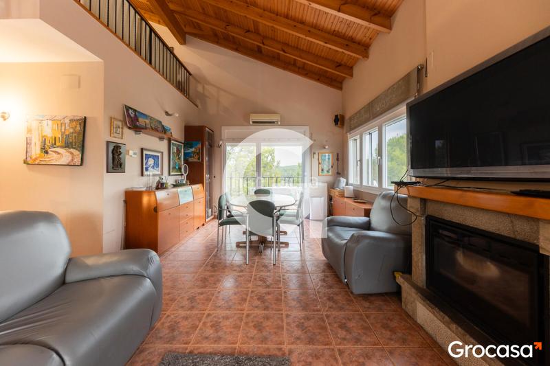 Foto ef0bf8ae-acfb-4e82-b66e-09f7e09679db. Casa con riscaldamento parcheggio in Vallirana