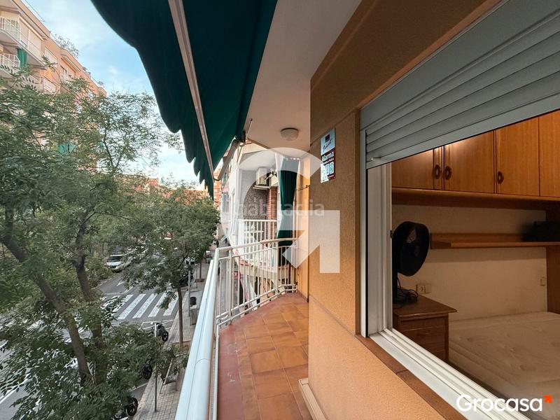 Foto 5a56c6ed-cae8-4849-aaa8-e4f0b4625270. Piso  luminoso en sants en Collblanc Hospitalet de Llobregat (L´)