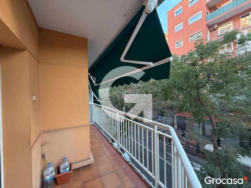 Foto 9cf74c41-3bfb-4491-a5aa-0457778f8ead. Piso  luminoso en sants en Collblanc Hospitalet de Llobregat (L´)