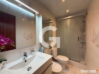 Etagenwohnung in Collblanc. Piso luminoso en sants