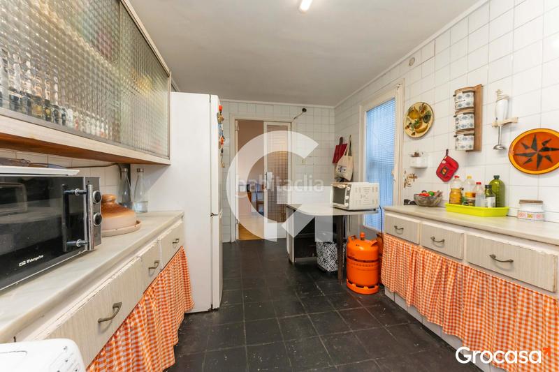 Foto 879deb94-fdc3-4103-a7ea-0b429ed2988e. Pis a Centre Cornellà de Llobregat