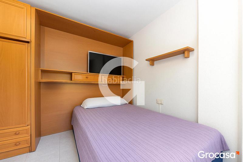 Foto eb39e027-b654-4d20-8bf4-2b0e77970016. Flat with heating in Torrent Ballester Viladecans
