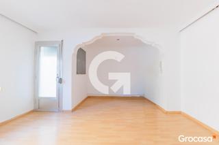 Appartement à CL RENAIXEMENT, DEL