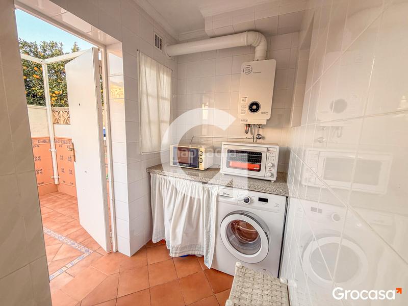 Foto be0be236-a400-4ec9-ace8-d914e337df23. Casa a schiera con parcheggio piscina in Torre de Benagalbón Rincón de la Victoria