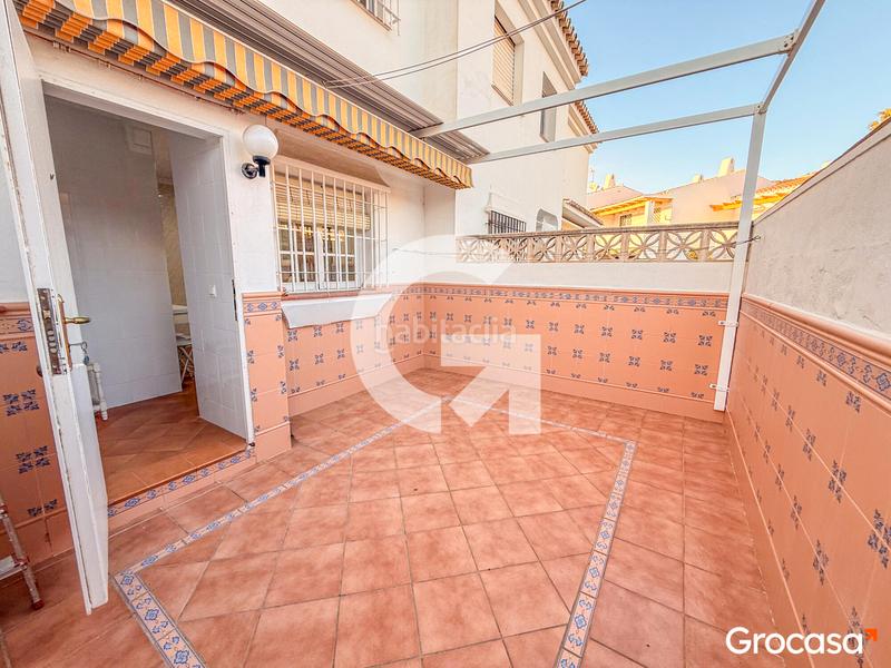 Foto e0d2db55-1c9c-474a-903c-4af632e37271. Casa a schiera con parcheggio piscina in Torre de Benagalbón Rincón de la Victoria