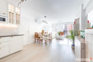 Pis  Cl can calders. Piso de revista.