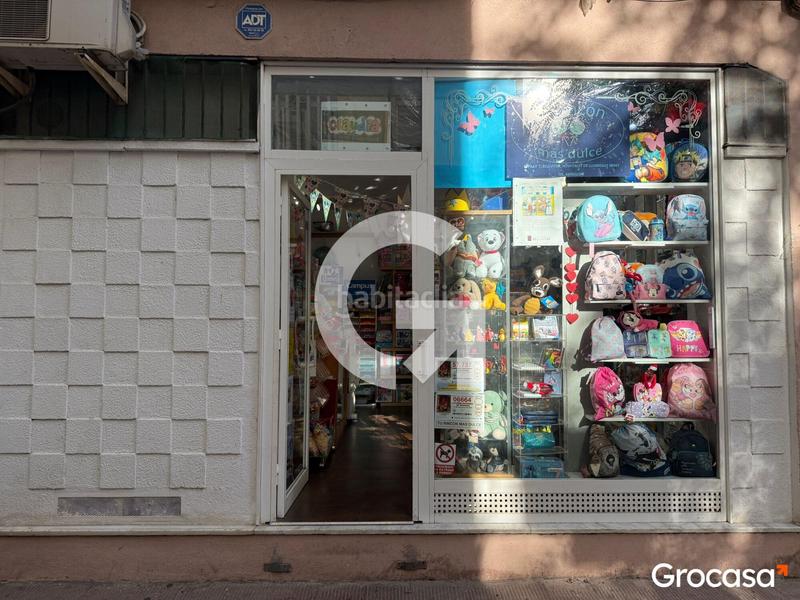 Foto 356895c2-835d-4883-a4f6-543b4835c2c1. Local comercial papelería en traspaso en Bellvitge Hospitalet de Llobregat (L´)