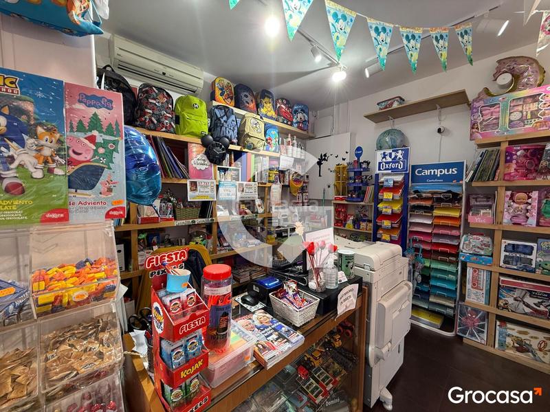 Foto 369f603c-b5c3-4827-b598-faa670f88be6. Local comercial papelería en traspaso en Bellvitge Hospitalet de Llobregat (L´)
