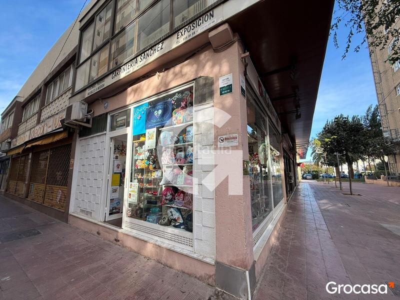 Foto 9d3376d9-b017-4475-924f-29e47f358aa9. Local comercial papelería en traspaso en Bellvitge Hospitalet de Llobregat (L´)