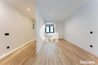 Local commercial à Centre