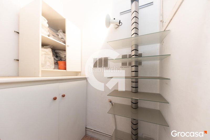 Foto 1a57cbe7-af02-4b19-9e24-2e5e6685786d. Local comercial amb calefacció a Centre Viladecans