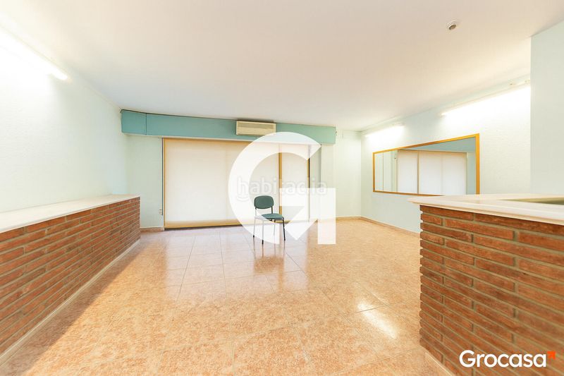 Foto eb0744e2-9e04-433e-b472-d6de881954f4. Local comercial amb calefacció a Centre Viladecans