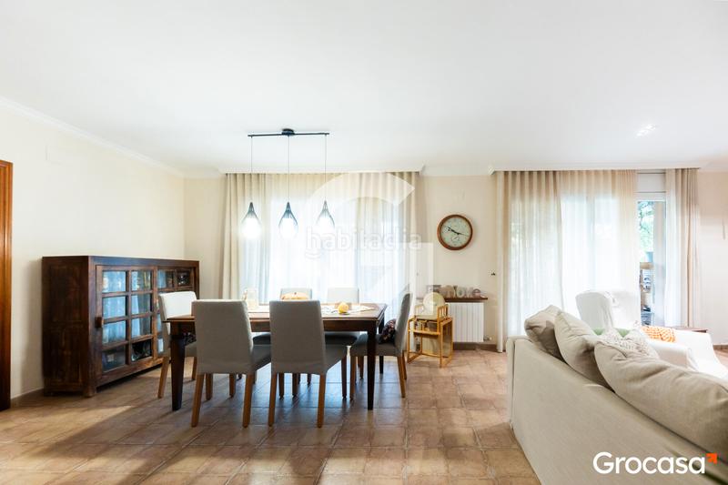 Foto a64634e6-378c-4342-b236-376f1cbe390d. Casa con riscaldamento parcheggio piscina in Vallirana