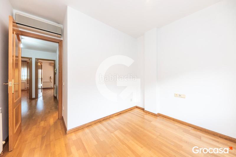 Foto 12249515-d4f5-4a44-936f-b2e0d36c1756. Maison jumelée avec chauffage parking dans Els Canons - Les Orioles - Can Paulet Sant Boi de Llobregat