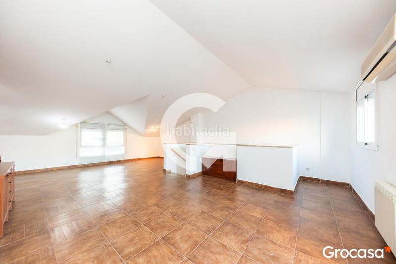 Foto 29a33af9-b40d-4eca-8aa9-f4b4850a3508. Maison jumelée avec chauffage parking dans Els Canons - Les Orioles - Can Paulet Sant Boi de Llobregat