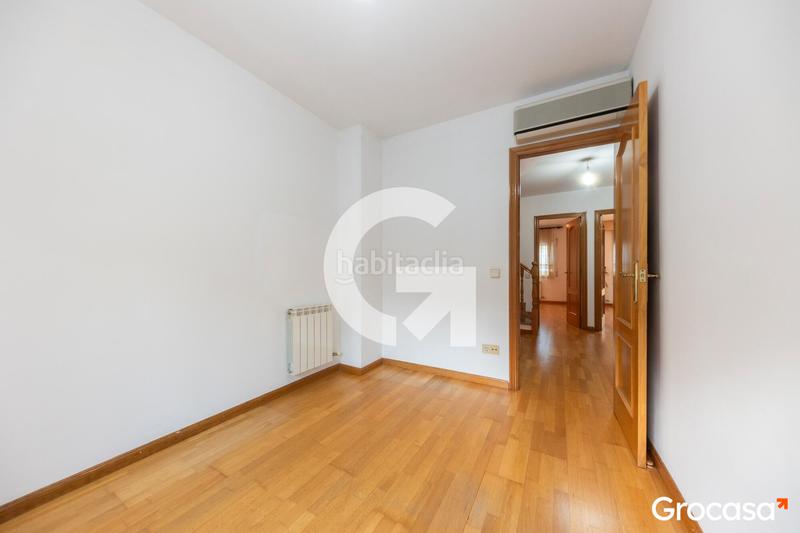 Foto bb278e55-0769-4194-aabf-73869659c9bd. Maison jumelée avec chauffage parking dans Els Canons - Les Orioles - Can Paulet Sant Boi de Llobregat